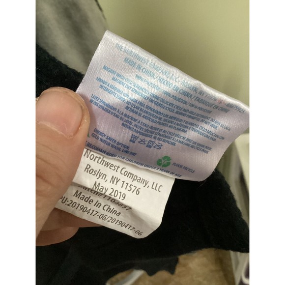 2019 NorthWest Co Star Wars Stormtrooper Comfy Throw Fleece Blanket with Sleeve - Picture 9 of 9